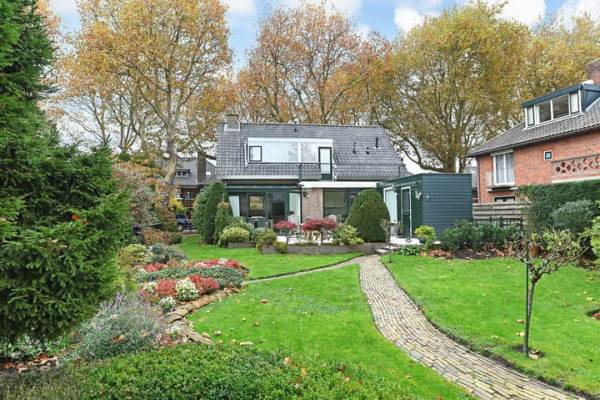 Woning Koningin Julianaweg 130 Leidschendam