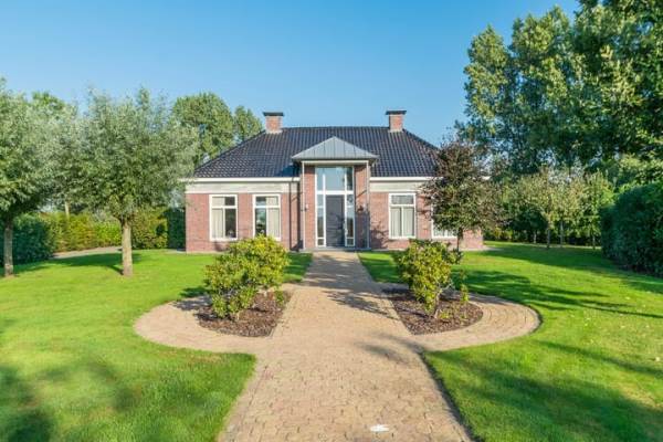 Woning Schwartzenbergweg 19 Hichtum