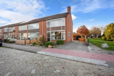 Woning De Hoven 72 Zwartemeer