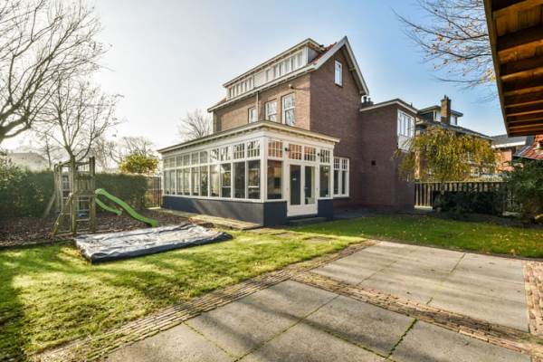 Woning Dr. Schuitstraat 7 Beverwijk