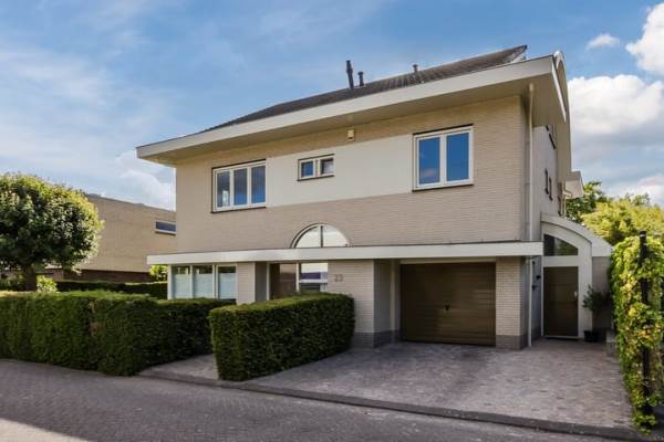 Woning Zilvervlek 23 Breda