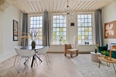 Woning Oudezijds Voorburgwal 101C Amsterdam