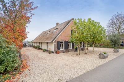 Woning Benedeneind NZ 384 Benschop