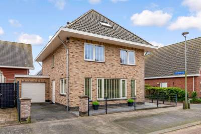 Woning Robert Pearystraat 20 Almere
