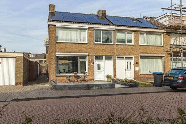 Woning Van Goghlaan 72 Roosendaal