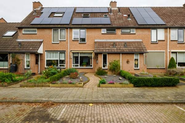 Woning Caro van Eyckstraat 15 Hengelo (OV)