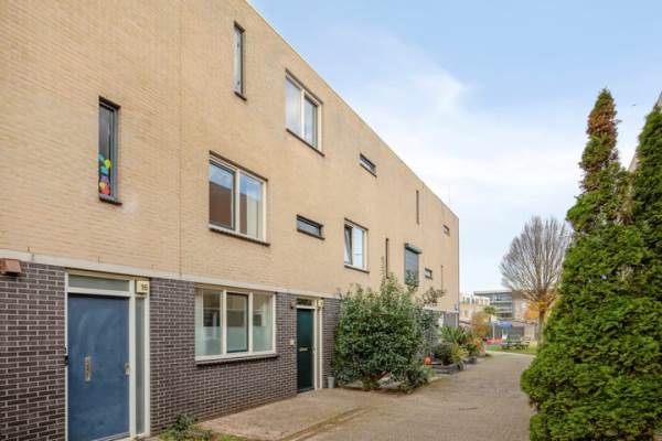 Woning Suze Baarthof 18 Leiden
