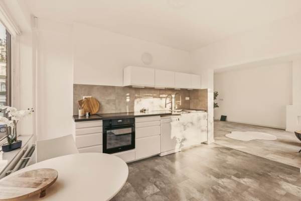 Woning Zuid-Hollandstraat 1221 Amsterdam