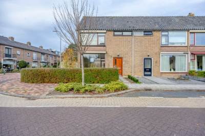 Woning Acaciastraat 15 Oud-Beijerland
