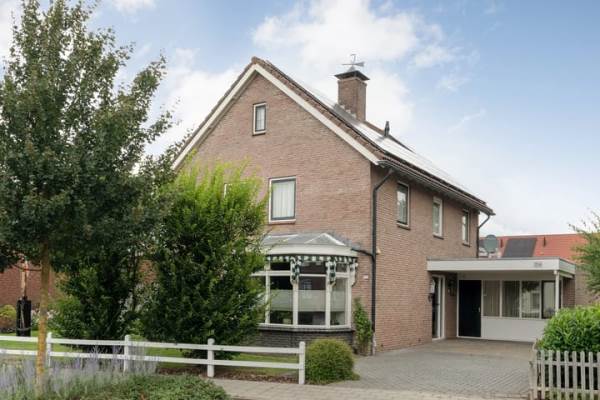 Woning Almelosestraat 15A Raalte