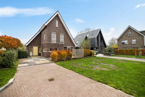 Woning It Waarlamke 25 Leeuwarden