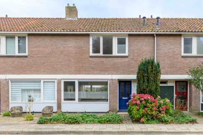 Woning Kerkstraat 18 Luttelgeest