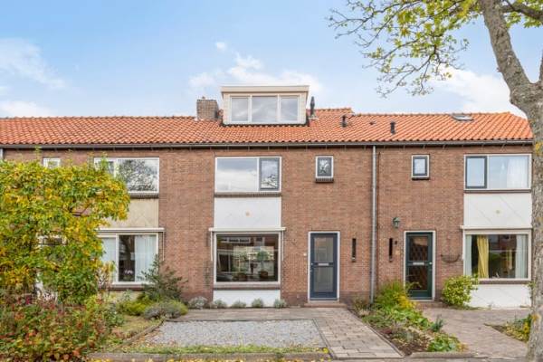 Woning Van Lennepstraat 79 Alphen aan den Rijn