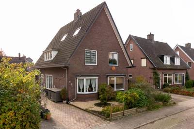 Woning Parallelweg 18 Rheden