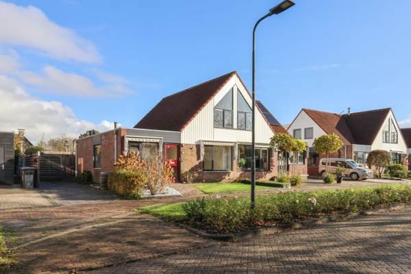Woning De Bou 7 Oppenhuizen
