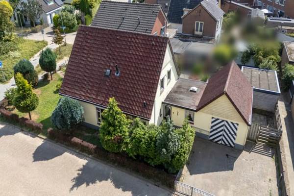 Woning van den Berghweg 38 Didam