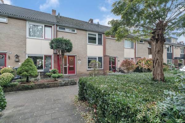 Woning E. du Perronstraat 7 Hengelo (OV)