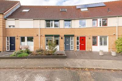 Woning J.H. L.-van Herwaardenstraat 49 Meteren