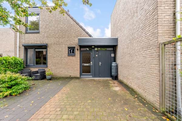 Woning Slingebeekstraat 11 Almere