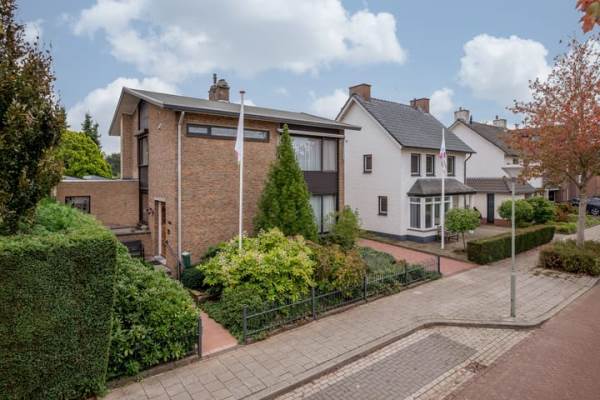 Woning Pastoor Windhausenlaan 18 Steyl