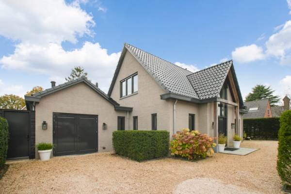 Woning César Francklaan 9 Huizen