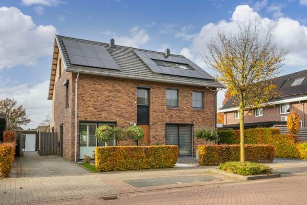 Woning Black Alicante 116 Huissen