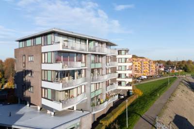 Woning Rijnstraat 135 Tolkamer
