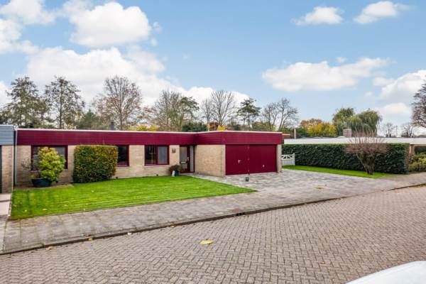 Woning Burgemeester van Baaklaan 25 Wilnis