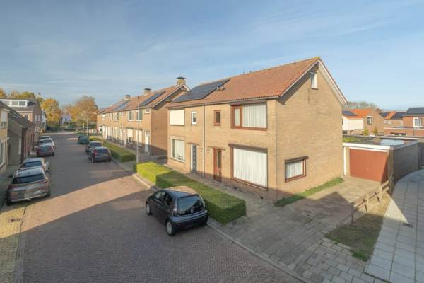 Woning Nijverheidstraat 18 Kruiningen