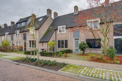 Woning Sterkenhoeve 11 Rijen