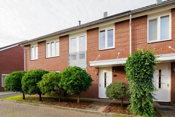 Woning Esrand 44 Vriezenveen