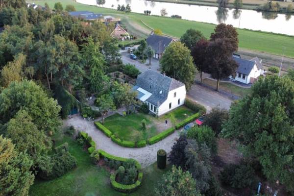 Woning Aijenseweg 9 Bergen (LI)