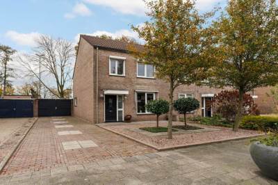 Woning Ranonkel 15 Sprang-Capelle