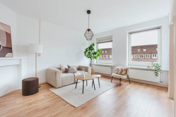 Woning Hoofdweg 4183 Amsterdam