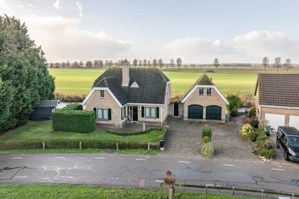 Woning Kooilandsedijk 10 Strijen