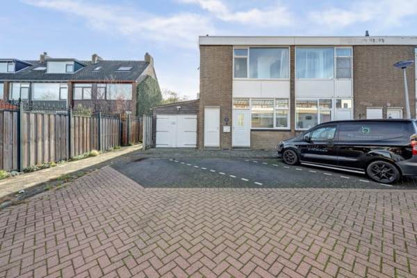 Woning Rembrandtstraat 77 Spijkenisse