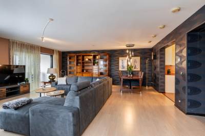 Woning Peter van Anrooylaan 195 Maassluis