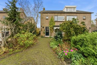 Woning Esdoornlaan 13 Alblasserdam