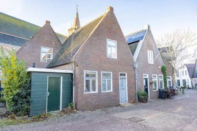 Woning Burgwal 16 Den Burg