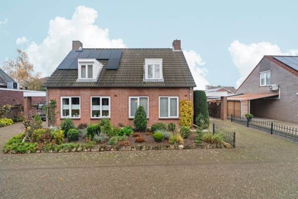 Woning Hoge Akker 15 Rijkevoort