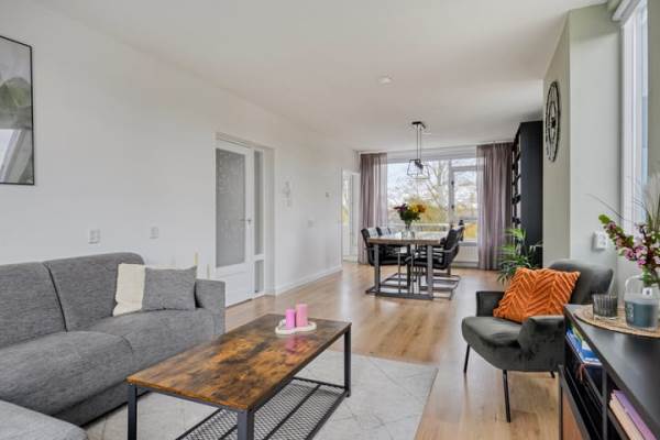 Woning Graaf Willemlaan 100 Hendrik-Ido-Ambacht