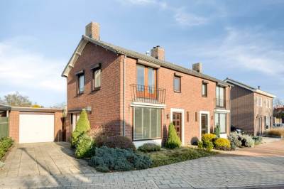 Woning Nassaustraat 26 Best