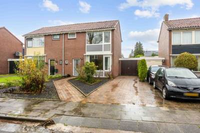 Woning Burg Cleveringalaan 44 Zuidhorn