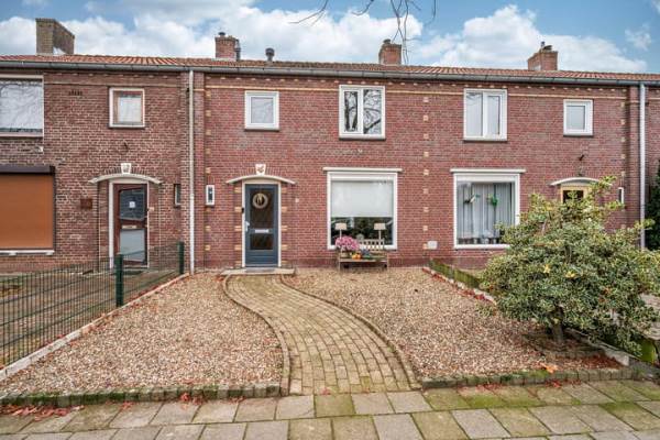 Woning van Wevelickhovenstraat 48 Tegelen