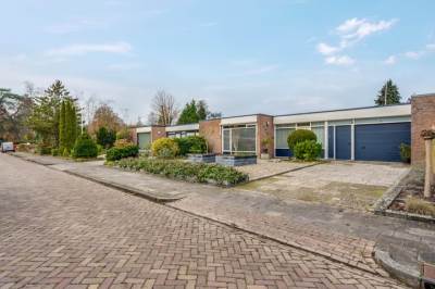 Woning Albert Schweitzerplantsoen 11 Roden