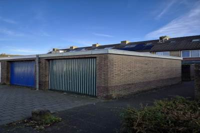 Garage Burg. Bianchiweg 52A Geertruidenberg