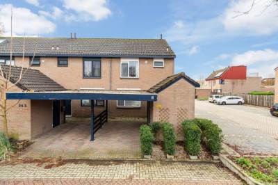 Woning Boris Pasternak-erf 242 Dordrecht