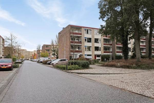 Woning Plutolaan 337 Groningen