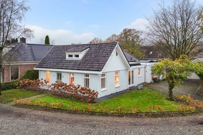 Woning Abrahamsplein 4 Augustinusga