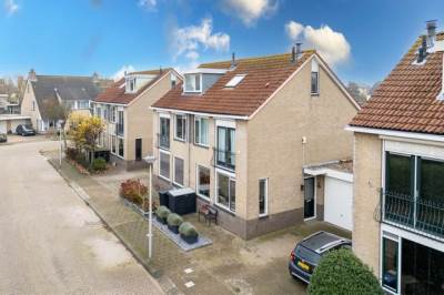 Woning Baron van Leydenstraat 35 Hellevoetsluis